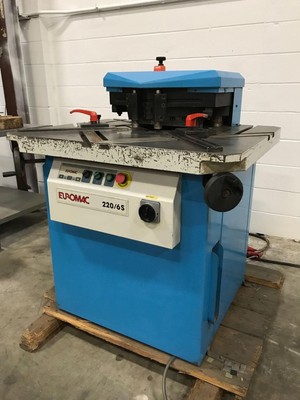 1994 Euromac 220/6S Variable Angle Notching Machine 8.6” x 8.6” x 1/4” notcher