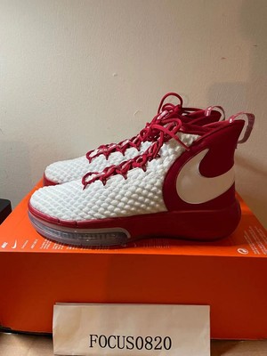 red and white basketball shoes