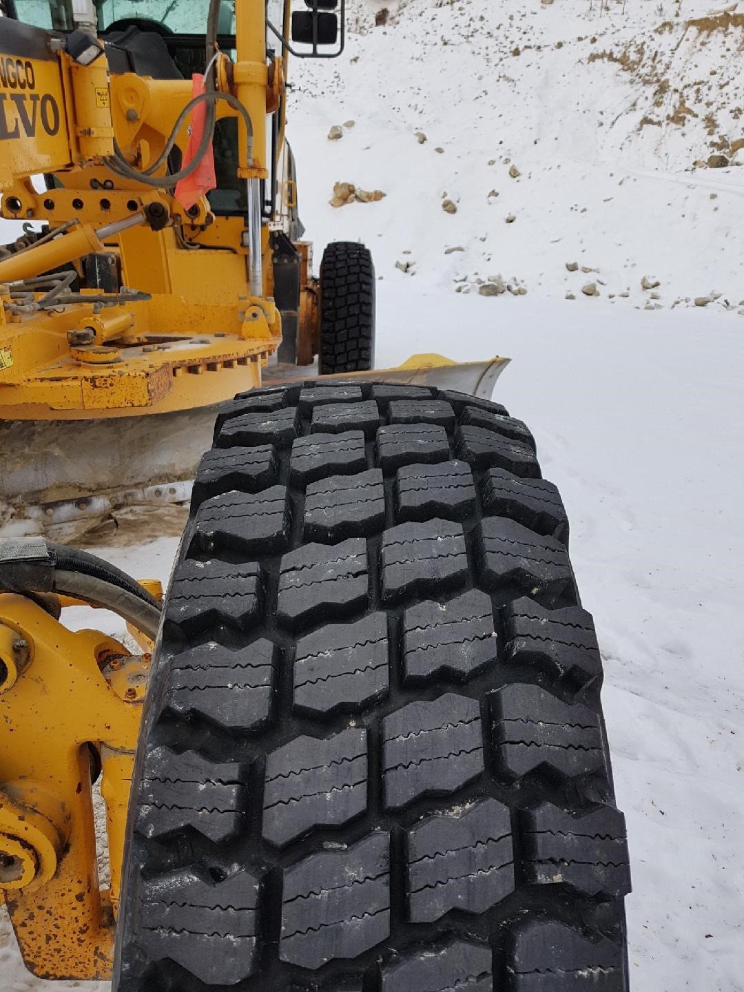2011 Volvo 976G AWD grader