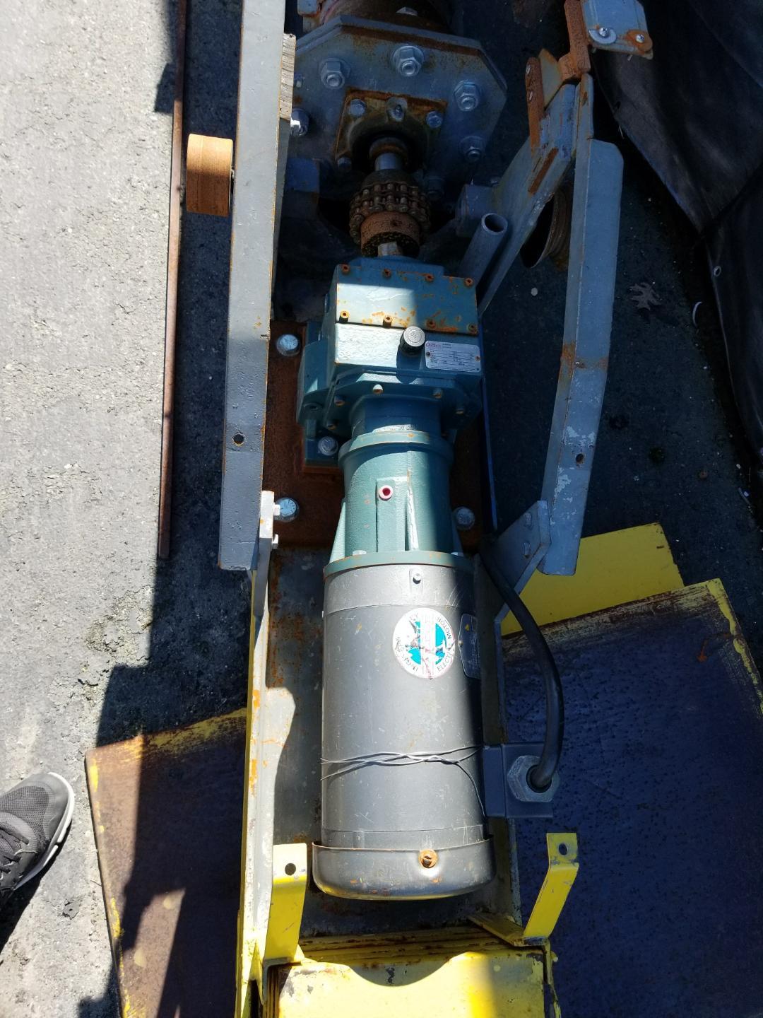 AUGER  FEEDER batch charger  6