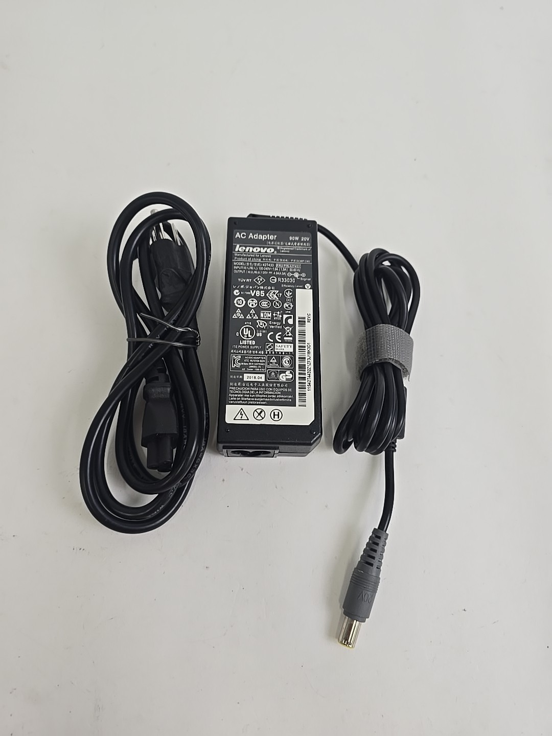Genuine Lenovo 42T433 AC Adapter 20V 4.5A 90W