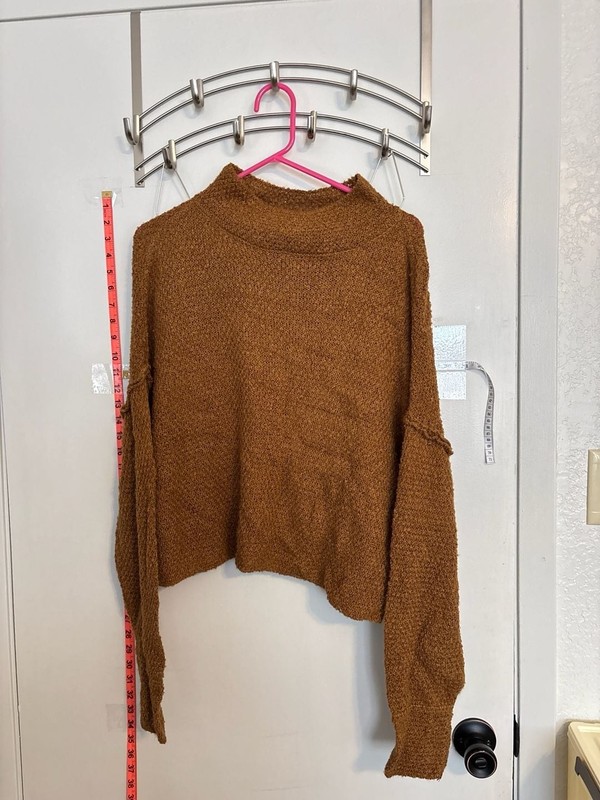 Chelsea & Violet Brown Textured Knit Mock Neck Cropped Sweater