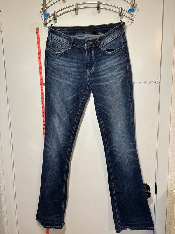 M1:Buckle Black Fit No. 53 Skinny Jeans Size 26x32
