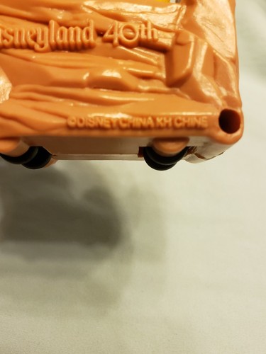 Disneyland 40th anniversary Lion King look through to image Toy