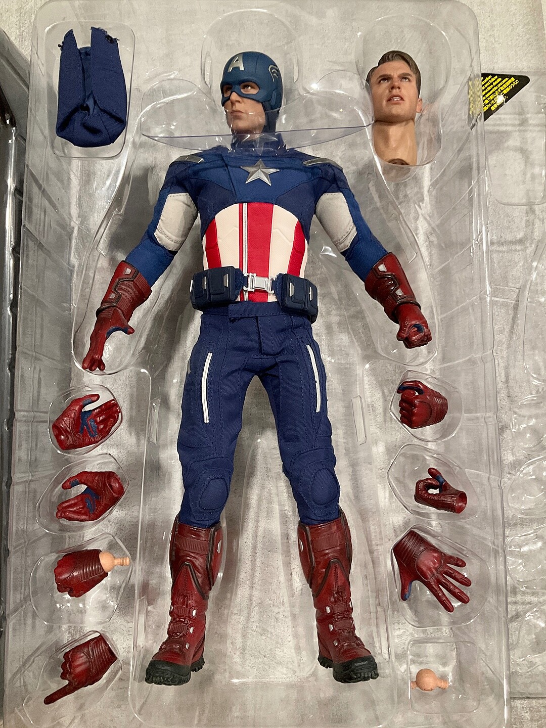HOTTOYS CAPTAIN AMERICA （MMS174) $_32.JPG?set_id=880000500F
