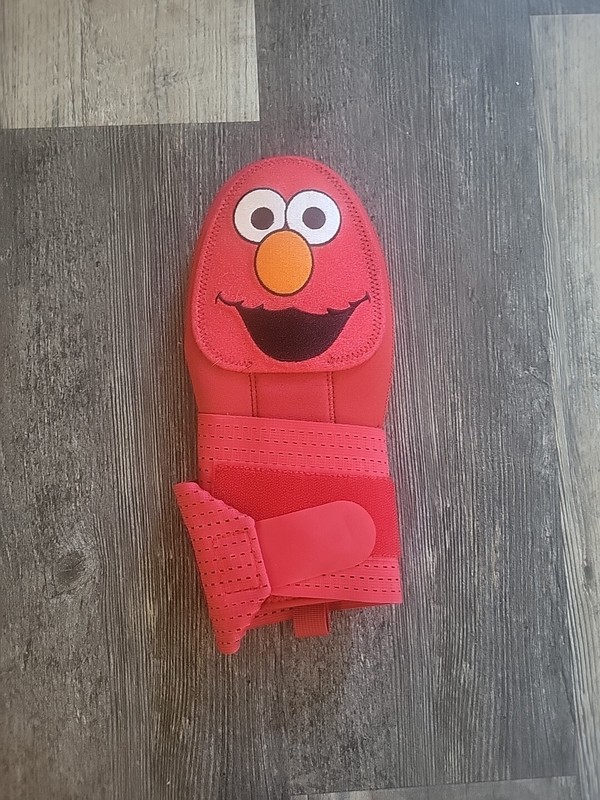 Elmo Sliding Mitt ADULT Size Baseball Softball BRAND NEW