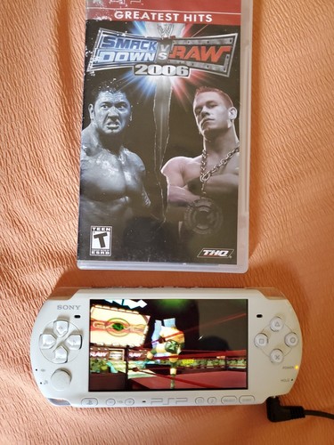 PSP 3000 Pearl White - Good Condition + Sony Official 1GB