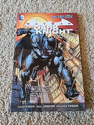 Batman: The Dark Knight Vol. 1: Knight Terrors (the New 52) by David Finch: Used