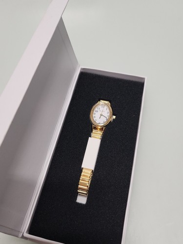 Diao Fendi Women's Thin Gold Tone Watch - C6 | eBay