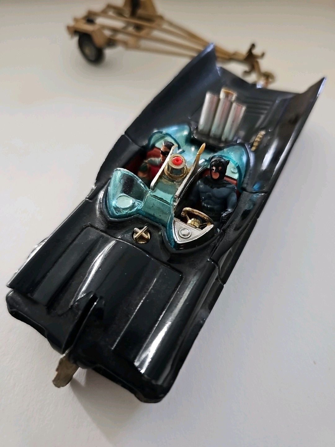 Corgi Toy - # 267A - BATMOBILE in RED Tires - Very Rare with Trailer