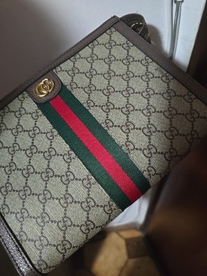 Foto dell'oggetto di un acquirente verificato