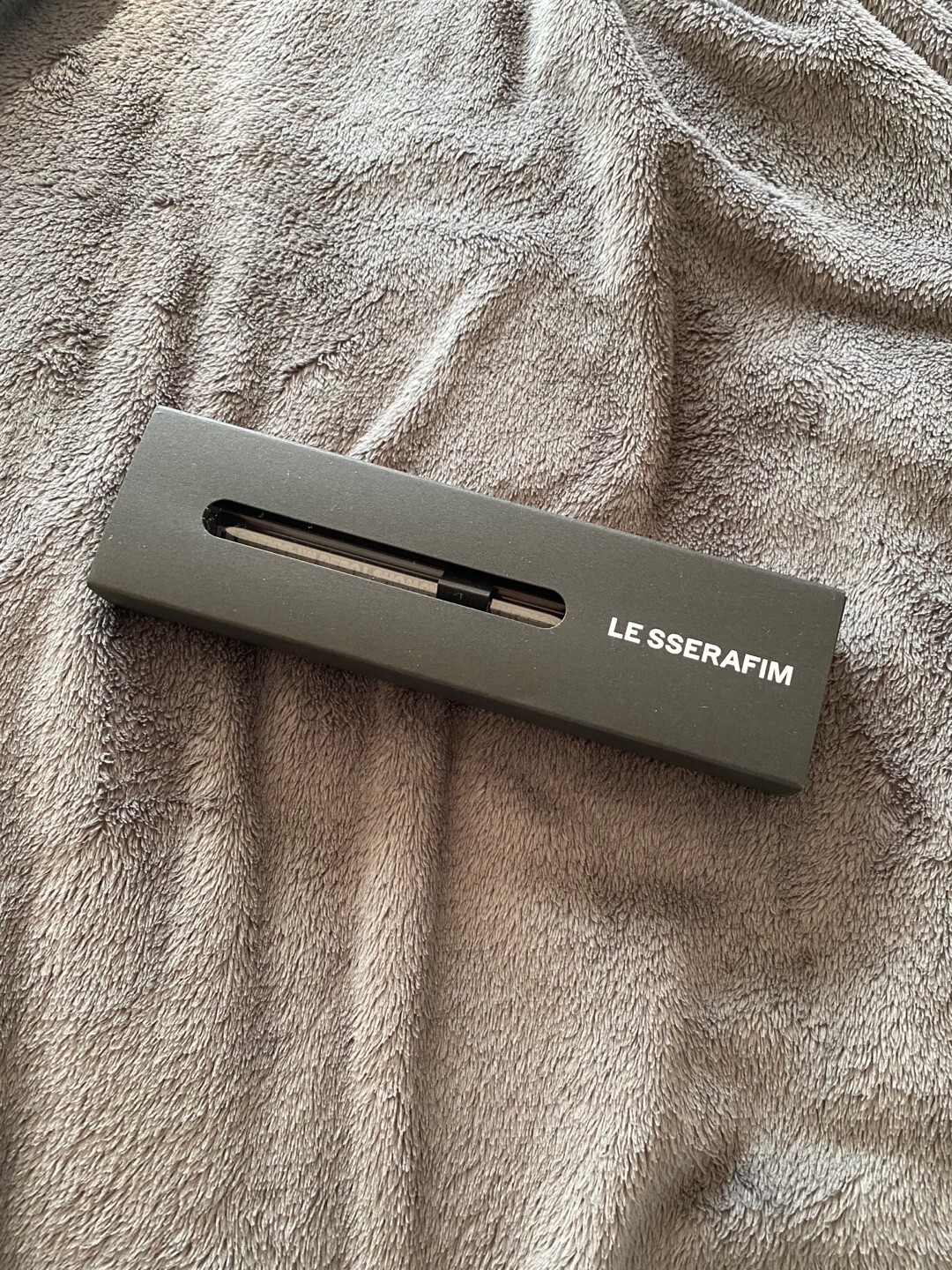 LE SSERAFIMオフィシャルライトスティック+FEARLESS JAPAN $_57.JPG?set_id=880000500F