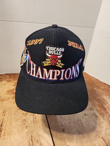 NBA シカゴ・ブルズ ロッカールームキャップ 1997 レア NBA シカゴ・ブルズ ロッカールームキャップ 1997 レア