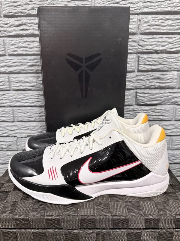 Nike Zoom Kobe 5 Protro Alternate Bruce Lee White Black CD4991-100