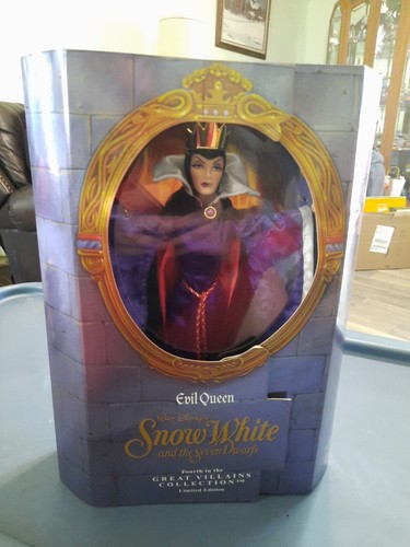 Disney Great Villains Collection Evil Queen From Snow White Doll 18626 Clean Box