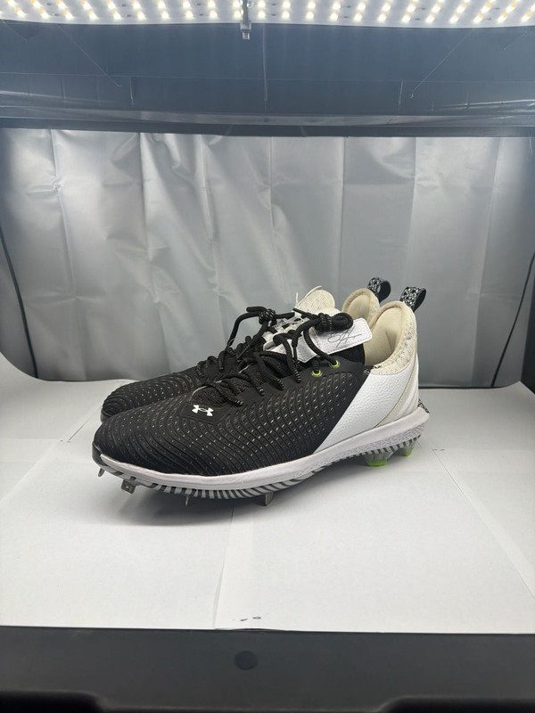 Under Armour Harper 5 Cleats Low ST Size 16 White Black s-l400.jpg main image 2