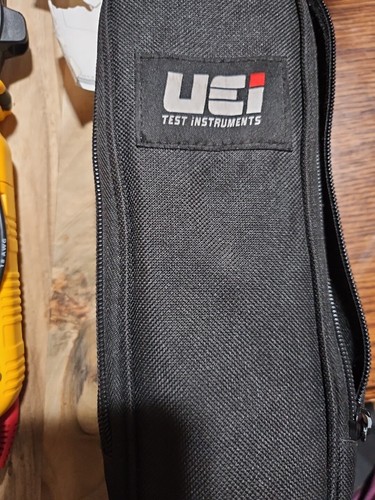 UEI DL389B Dual Display HVAC Clamp Meter Great Condition Pre-owned 