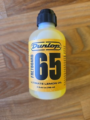 Jim Dunlop 65 Guitar Fretboard Lemon Oil Cleaner - 4Oz Fluid