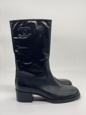 Pre-owned Chanel 21a Calfskin Leather Cc Ascot Mid Calf Midcalf Boots Black $1500