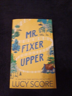 Mr. Fixer Upper by Lucy Score (2023, Trade Paperback)