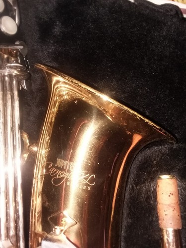 Jupiter Carnegie XL series alto saxophone model CAS 70 w case