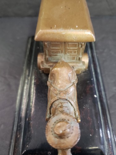 Badcock 100th Anniversary 2004 Horse & Carriage Collectable Display