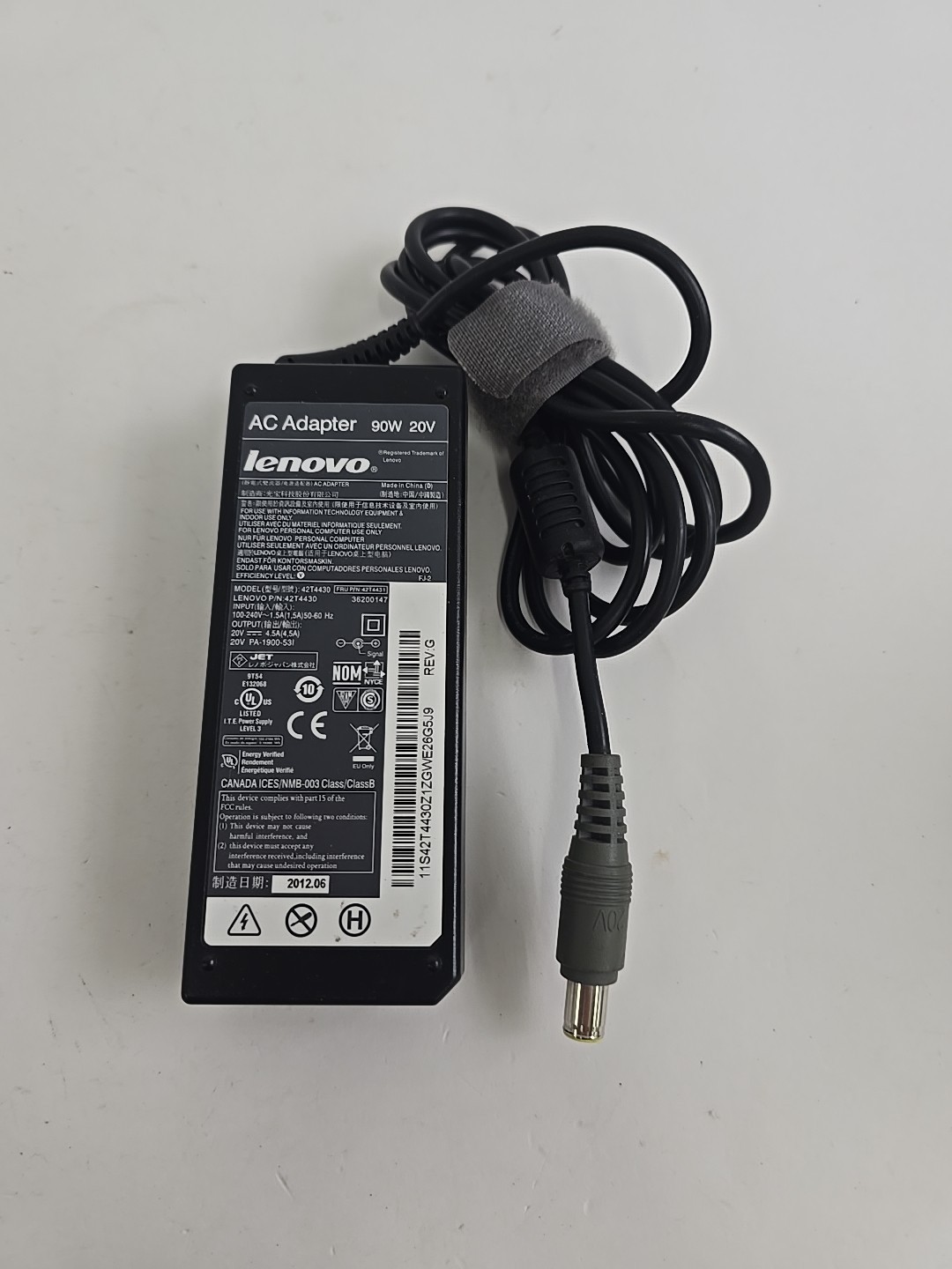 LENOVO 42T4430 - 90w - Laptop Charger - Read