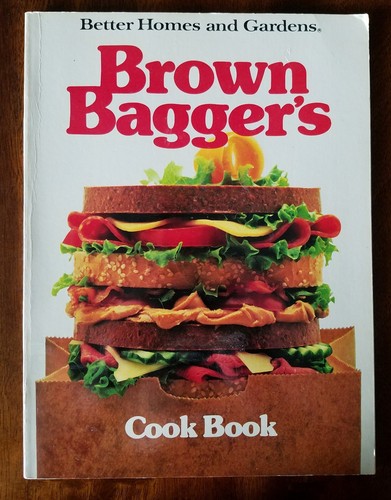 LOT OF 4 COOKBOOKS BETTER HOMES AND GARDENS HOMEMADE CASSEROLE MICROWAVE BRN BAG