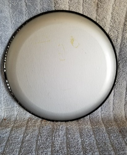 VTG. Metal ROUND 10