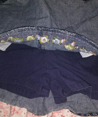 Gymboree Girl's Denim Skort Embroidered Flowers Floral Skirt Jean Size 6 School