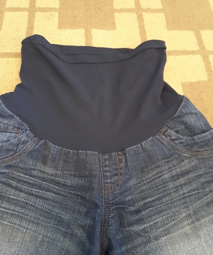 SECRET FIT BELLY FULL BELLY PANEL MATERNITY SHORTS DENIM CASUAL SIZE M EUC