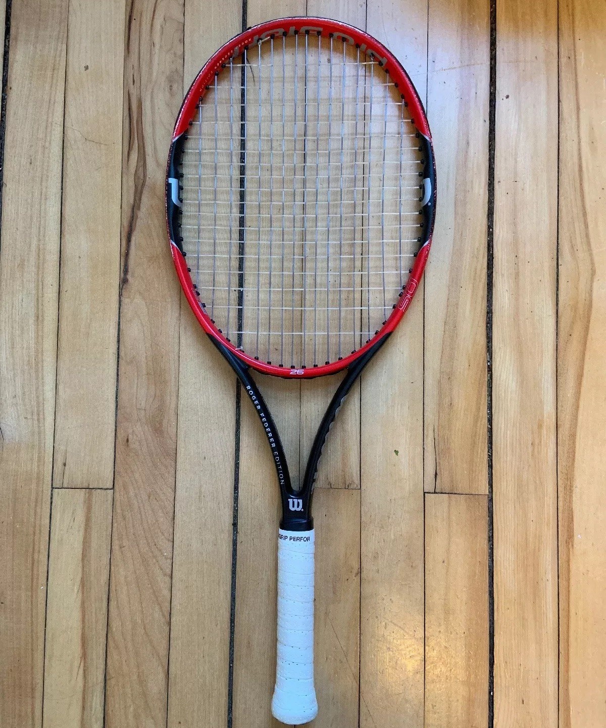 Wilson PRO STAFF 26 JUNIOR Tennis Racquet Roger Federer Grip 4”
