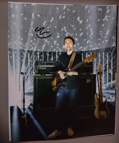 RADIOHEAD COLIN GREENWOOD BASS GUITAR PLAYER SIGNED