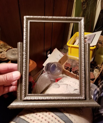 Carved Wood Picture Frame Swivels on Stand Vintage Hold 7 1/8