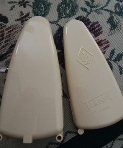 Willner Taktell Piccolo Metronom Metronome Made in Germany  with Cover