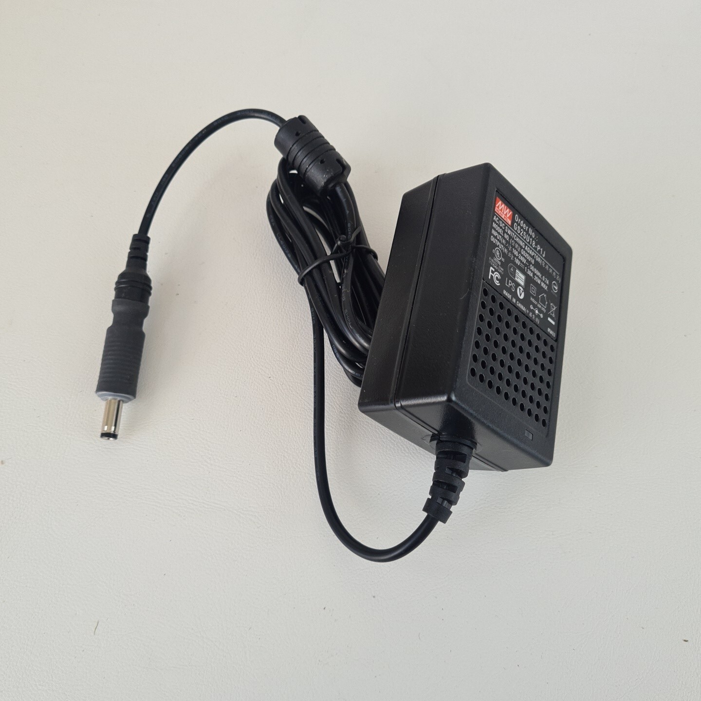 🚨 MW Mean Well AC/DC Switching Adapter Power Supply 18V, 1.38A, 25W Max, 0.7A - Picture 8 of 8