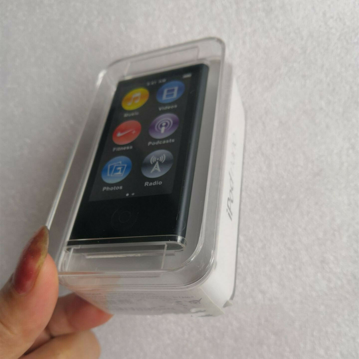 NEW Apple iPod nano 8th Generation Space Gray (16 GB) MP3
