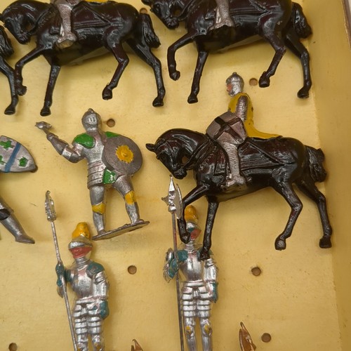 Vintage Lead Johillco (John Hill & Co) Medieval Knights Set  354 Boxed, 30 PCS
