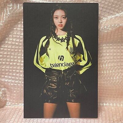 Yuna Official Hidden Photocard ITZY Guess Who Pre Order Benefit Kpop