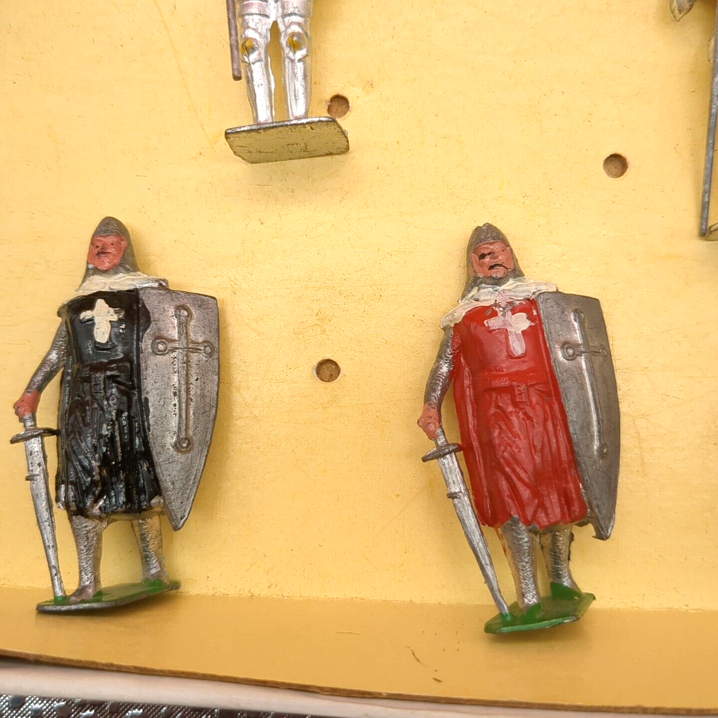 Vintage Lead Johillco (John Hill & Co) Medieval Knights Set  354 Boxed, 30 PCS