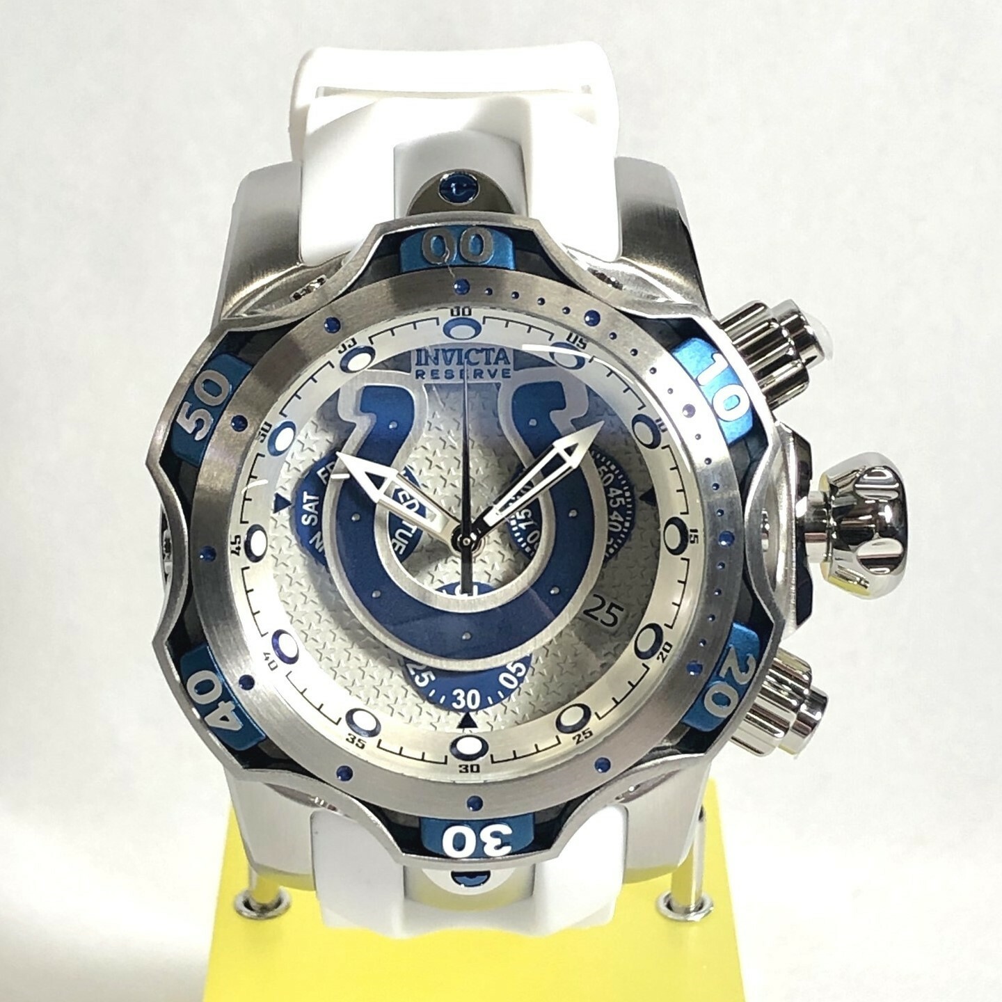 Pre-owned Invicta 33075 Nfl 52mm Venom Gen Iii Swiss Quartz Chrono Strap Watch - Colts