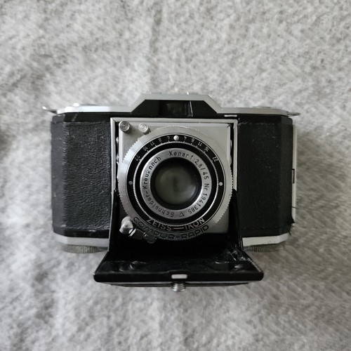 Zeiss Ikon Ikonta 35 522/24 with Xenar 2.8/45mm, Compur