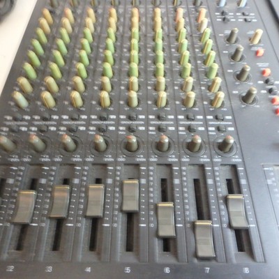 YAMAHA MD Multitrack Recorder MD-8 Mini Disc 8 Track MD Recorder