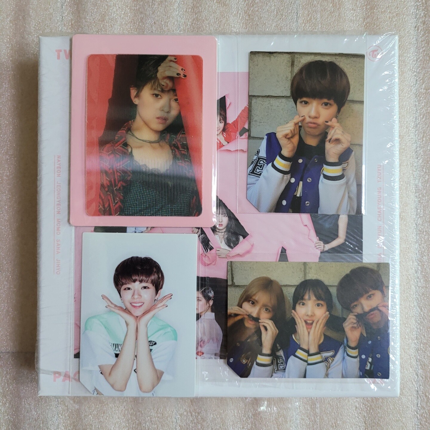 TWICE BETTER ハイタッチ  トレカ　JEONGYEON TWICE JAPAN 7th SINGLE『BETTER』 購入者対象チェーン特典絵柄
