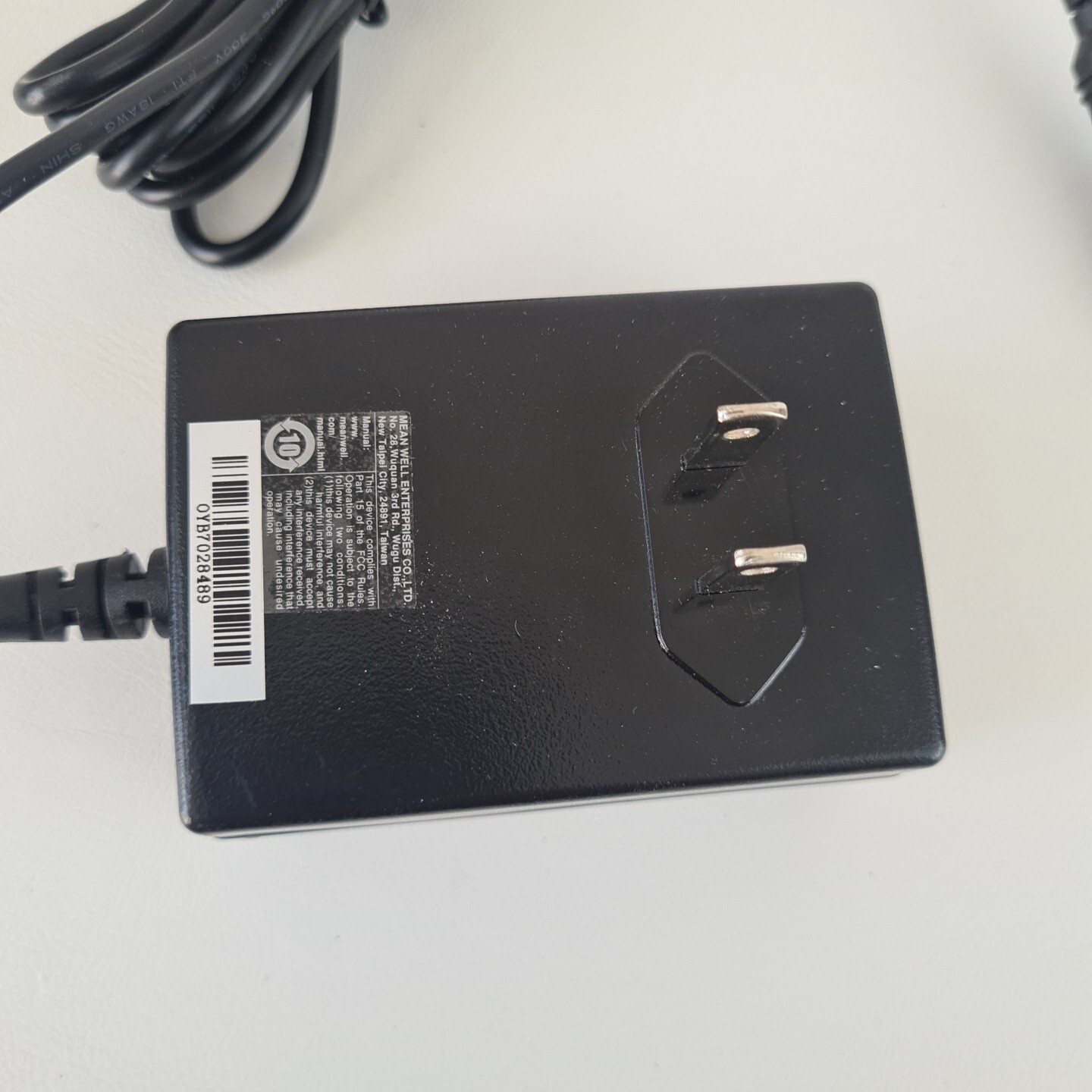 🚨 MW Mean Well AC/DC Switching Adapter Power Supply 18V, 1.38A, 25W Max, 0.7A - Picture 6 of 8