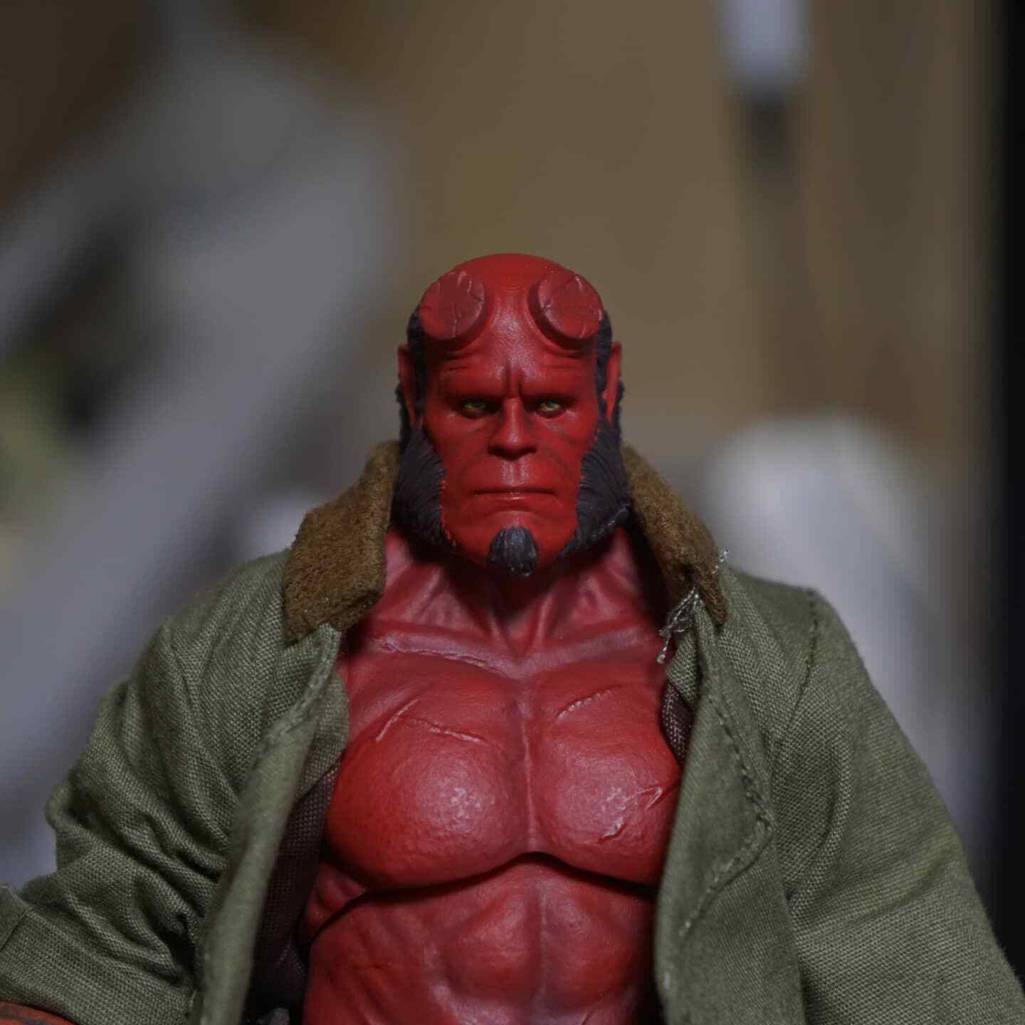 Amazon.com: Mezco Hellboy One:12 Action Figure Hellboy 2019 Amazon.com: Mezco Hellboy One:12 Action Figure Hellboy 2019
