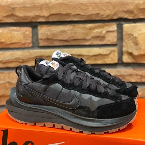 靴 Nike x sacai VaporWaffle Black and Gum Sacai X VaporWaffle 'Black Gum' - Nike - DD1875 001 - black