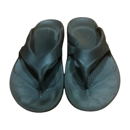 OOFOS Recovery Sandal M7/W9 ブラック Oofos Recovery Sandals size W8 M7 Thong Flip Flops Comfort