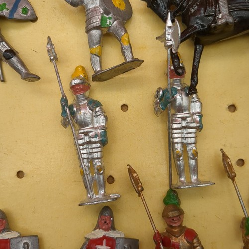 Vintage Lead Johillco (John Hill & Co) Medieval Knights Set  354 Boxed, 30 PCS