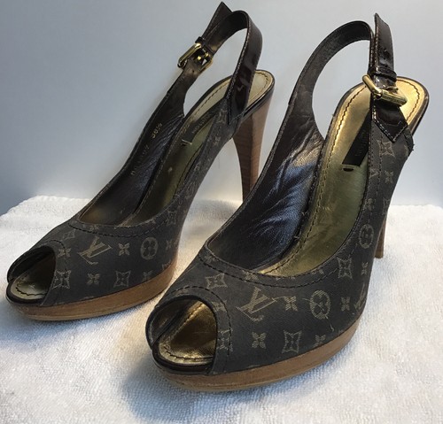 LOUIS VUITTON ブラックパンプス LOUIS VUITTON - ルイヴィトン LOUIS VUITTON パンプスの通販 by